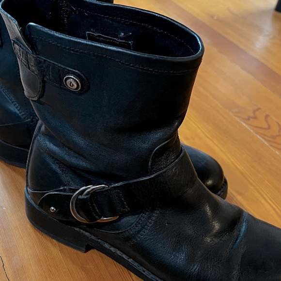 OLUKAI Women’s Nahuku Short Booties, size 6 - Picture 2 of 6